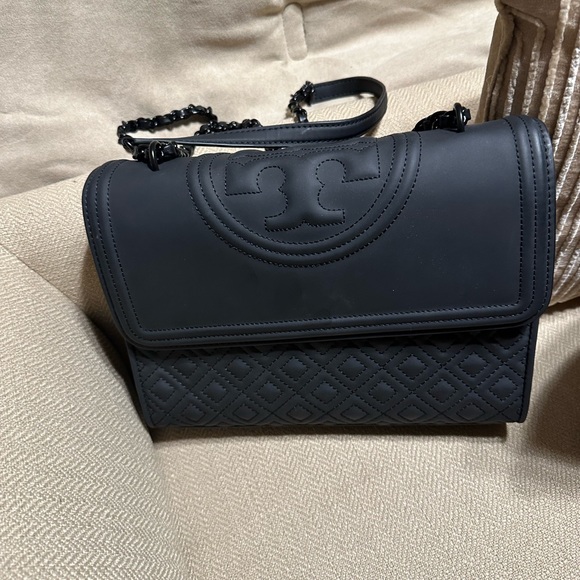 FLEMING MATTE CONVERTIBLE SHOULDER BAG